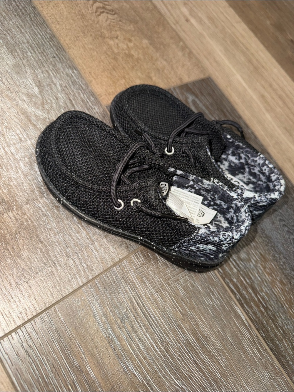 Like New Hey Dudes Toddler 10C Black and White Knit